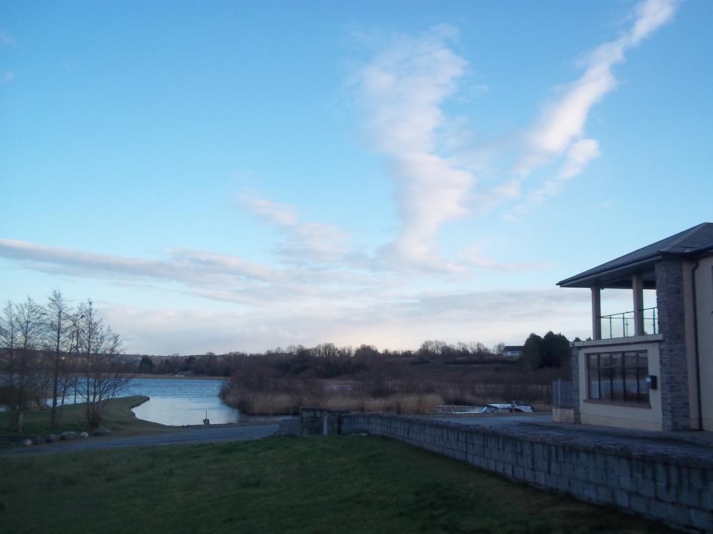B&B The Silver Eel Strokestown Экстерьер фото